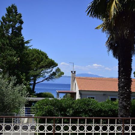 Apartment Faith Malinska Εξωτερικό φωτογραφία