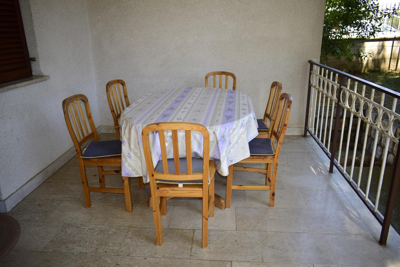 Apartment Faith Malinska Εξωτερικό φωτογραφία